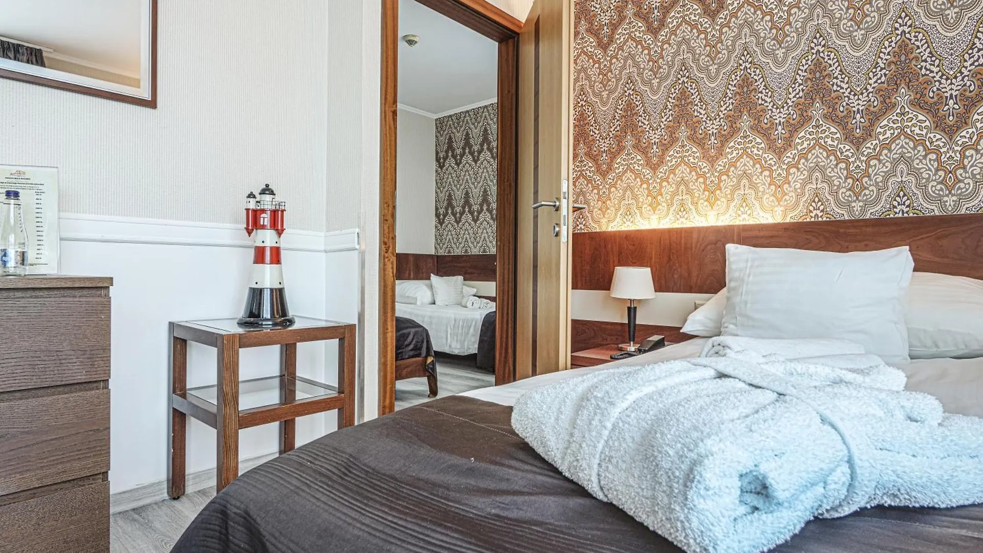 ****  Holiday Beach Budapest Wellness Hotel With Sauna Park Magyarország