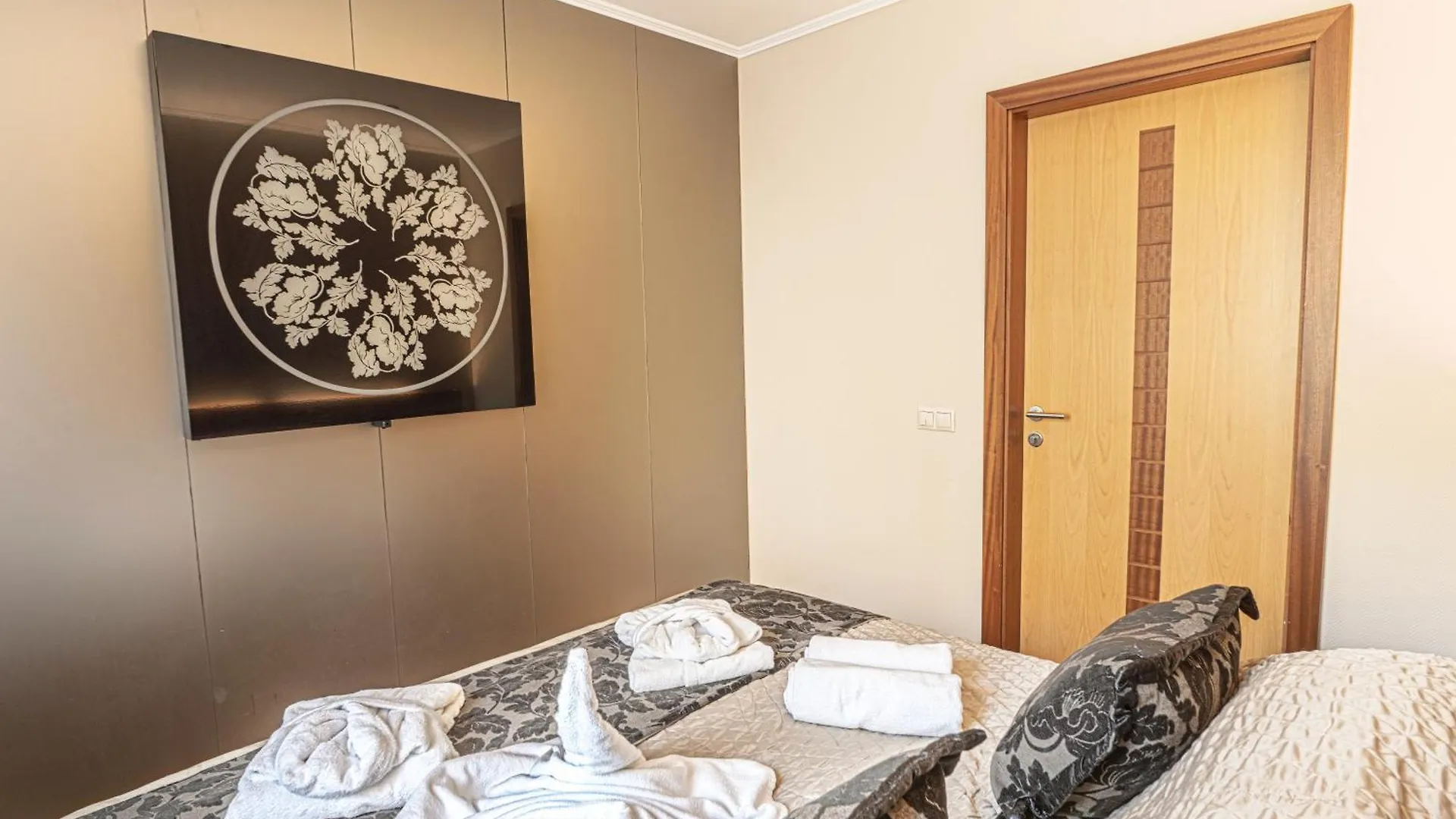 Holiday Beach Budapest Wellness Hotel With Sauna Park