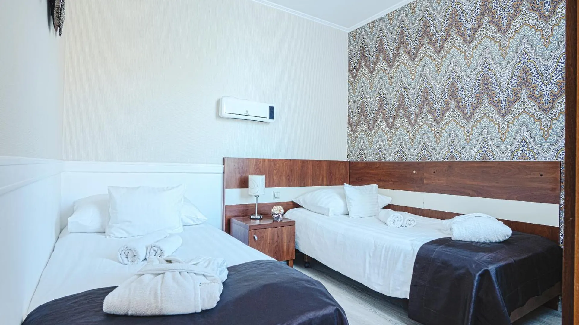 ****  Holiday Beach Budapest Wellness Hotel With Sauna Park Węgry