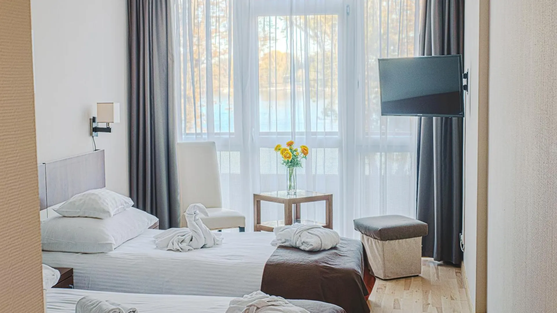 Holiday Beach Budapest Wellness Hotel With Sauna Park 4*,  Węgry