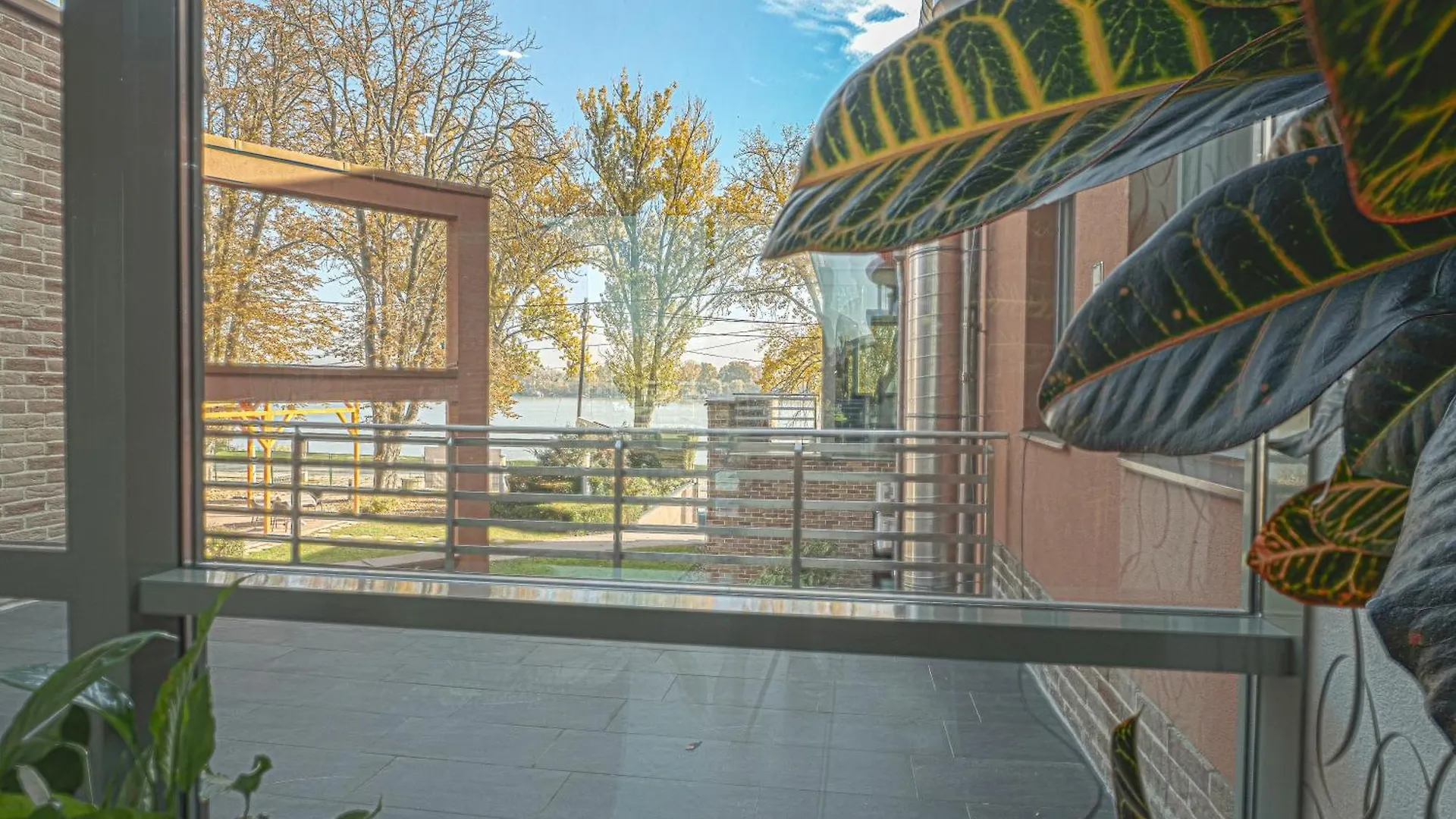 Holiday Beach Budapest Wellness Hotel With Sauna Park