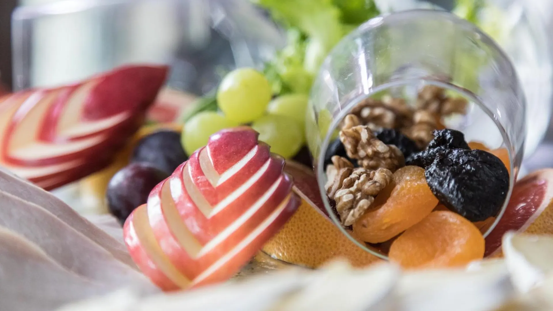 Holiday Beach Budapest Wellness Hotel With Sauna Park 4*,