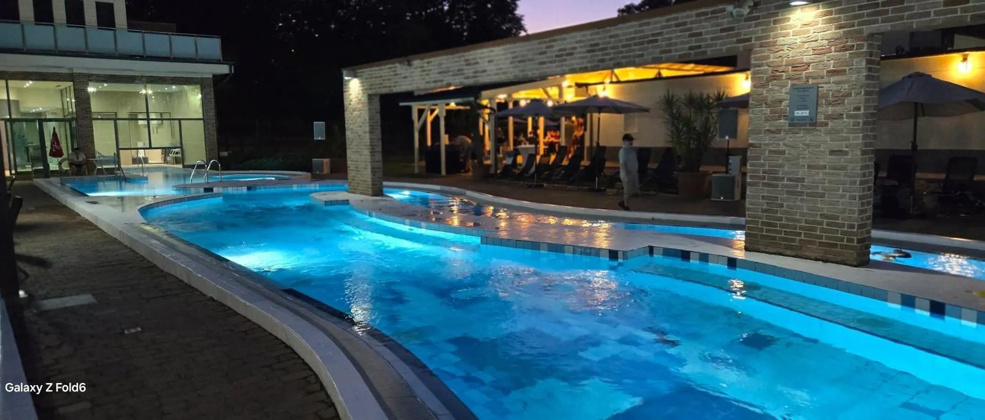 Holiday Beach Budapest Wellness Hotel With Sauna Park