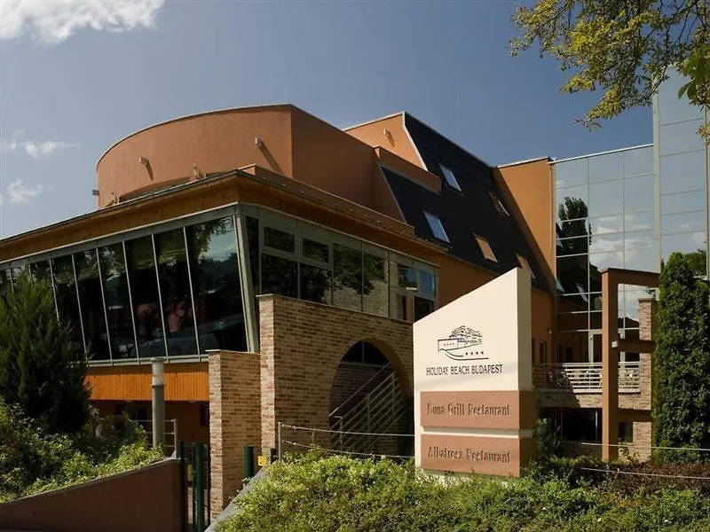 Holiday Beach Budapest Wellness Hotel With Sauna Park