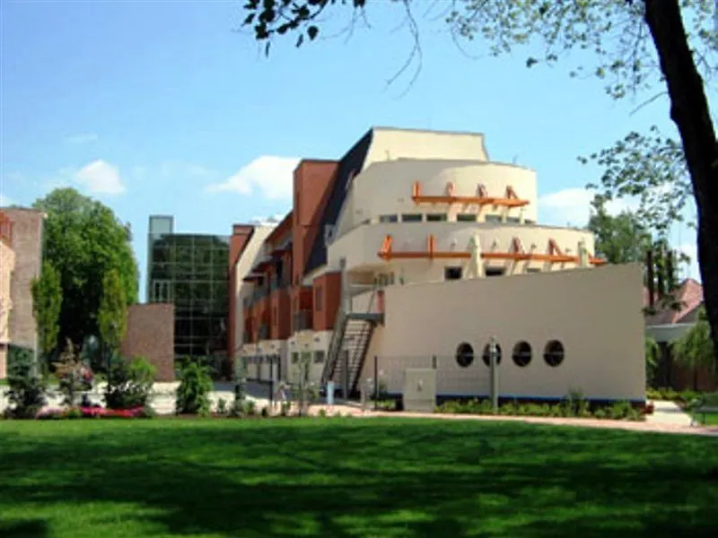 Holiday Beach Budapest Wellness Hotel With Sauna Park Węgry
