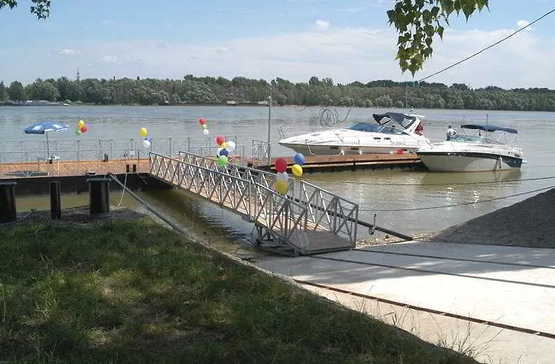 Holiday Beach Budapest Wellness Hotel With Sauna Park